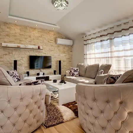 Divino Apartment Tivat Exterior photo