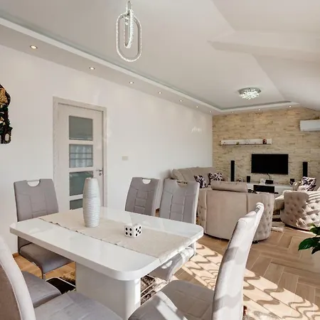 Divino Apartment Tivat Exterior photo
